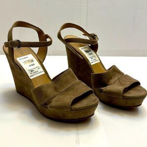Abound Jemma women’s suede wedge ankle strap sandals size 10M